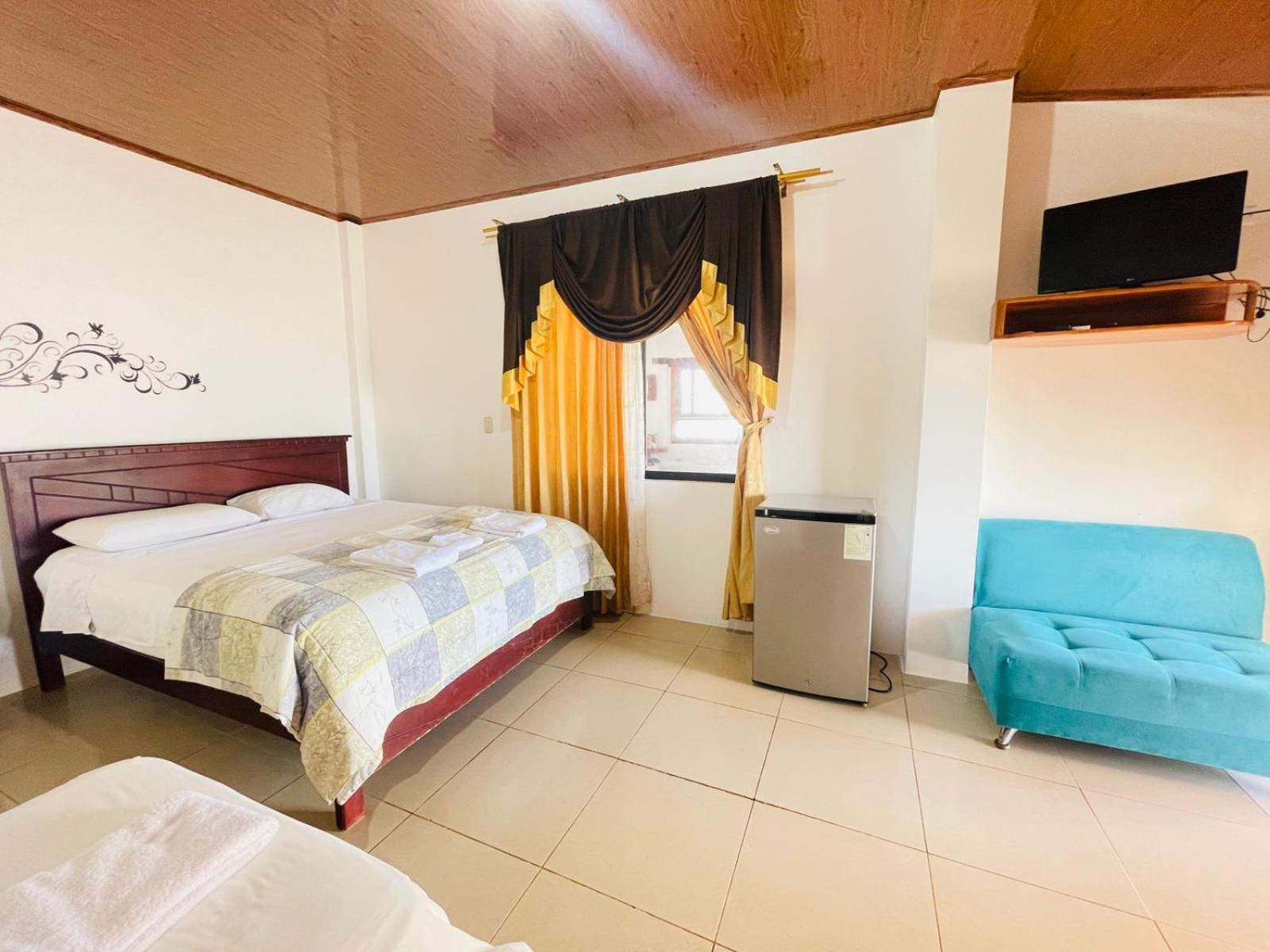 Casa Los Delfines Hotell Puerto Villamil Exteriör bild