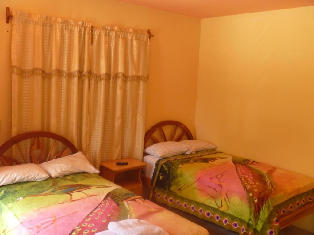 Casa Los Delfines Hotell Puerto Villamil Exteriör bild